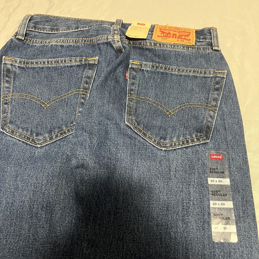 Levis 505 Jeans Mens 30x30 Blue Medium Wash Regular Fit Straight Leg Denim - Picture 4 of 8